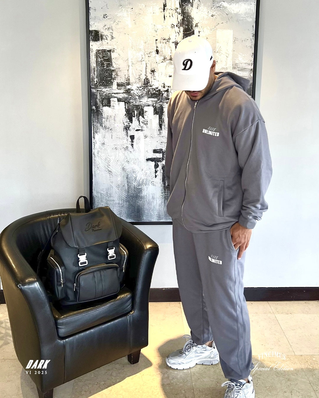 JOGGER DARK AERIUM GREY