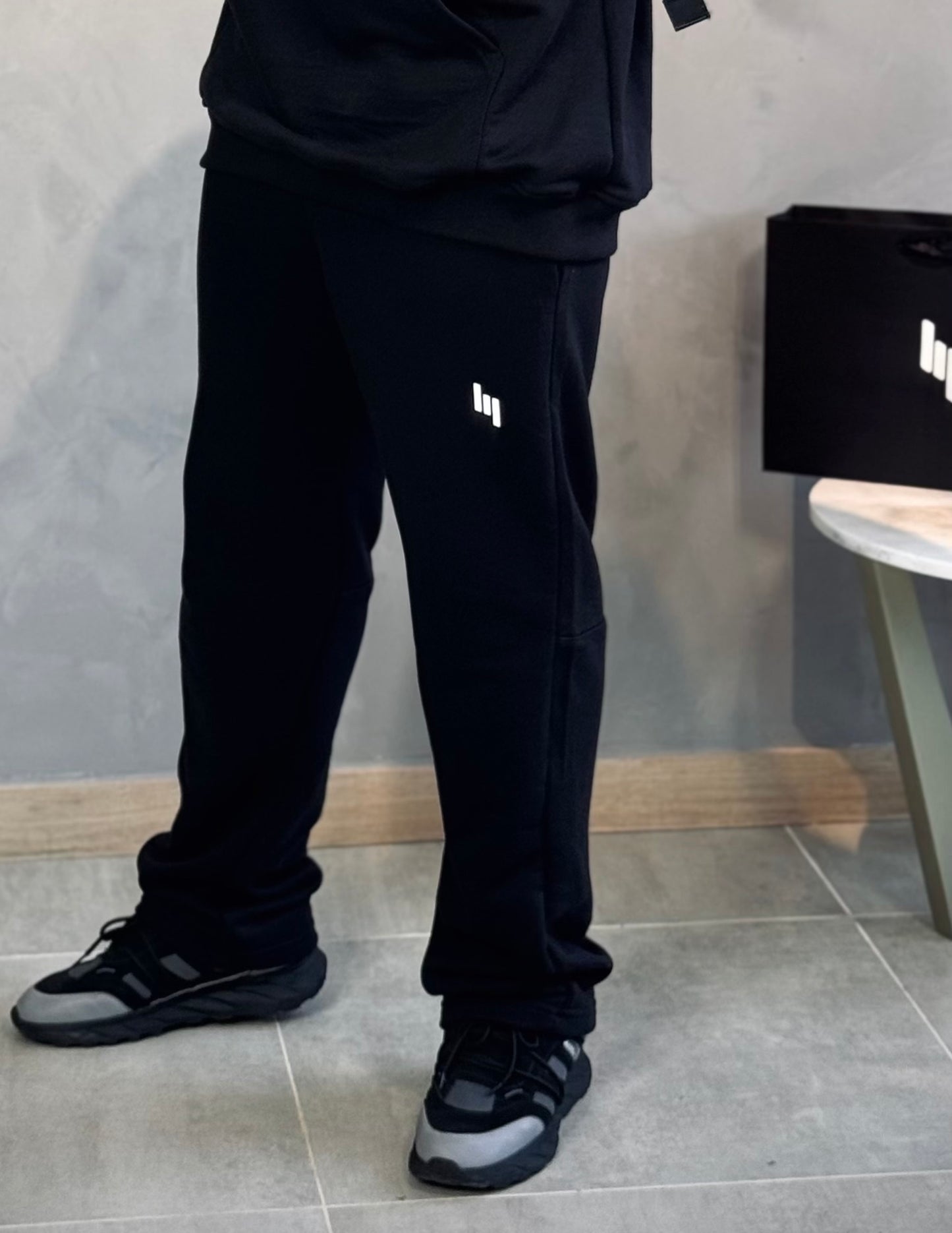 PANTALON DARK BLACK 1