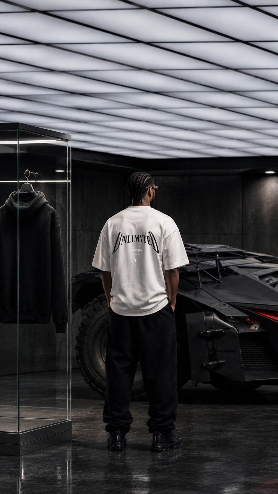 CAMISETA UNLIMITED MONOCHROME
